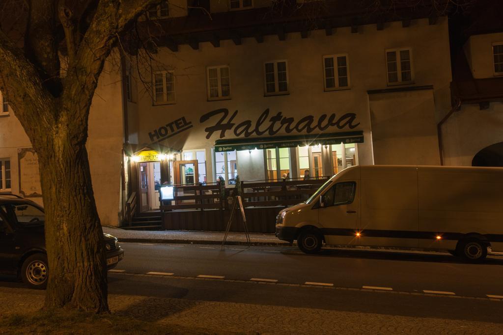 Hotel Haltrava Klenci pod Cerchovem Екстериор снимка